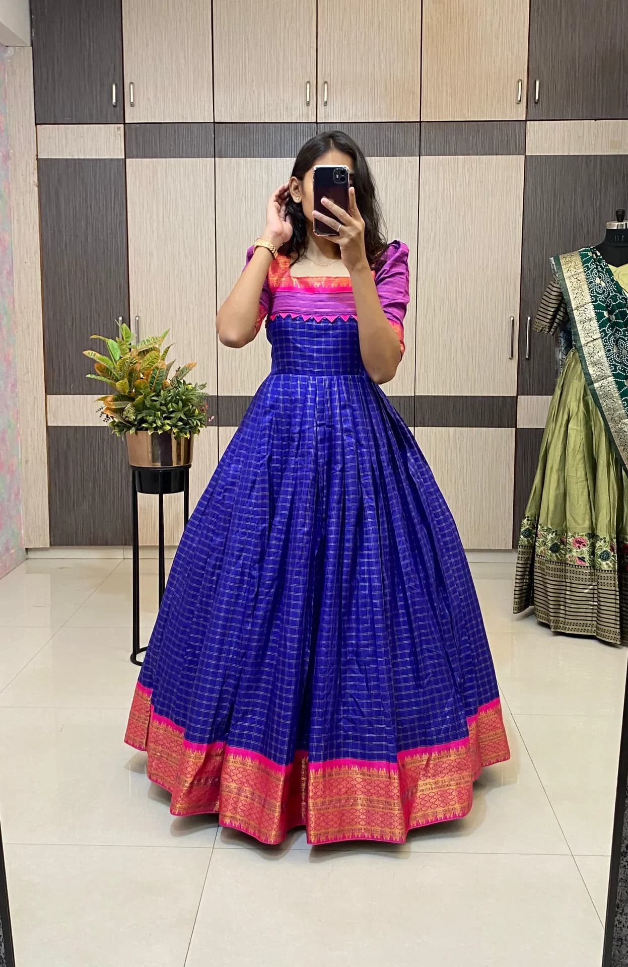 💜✨ Super Hit Rich Cotton Silk Gown ✨💜